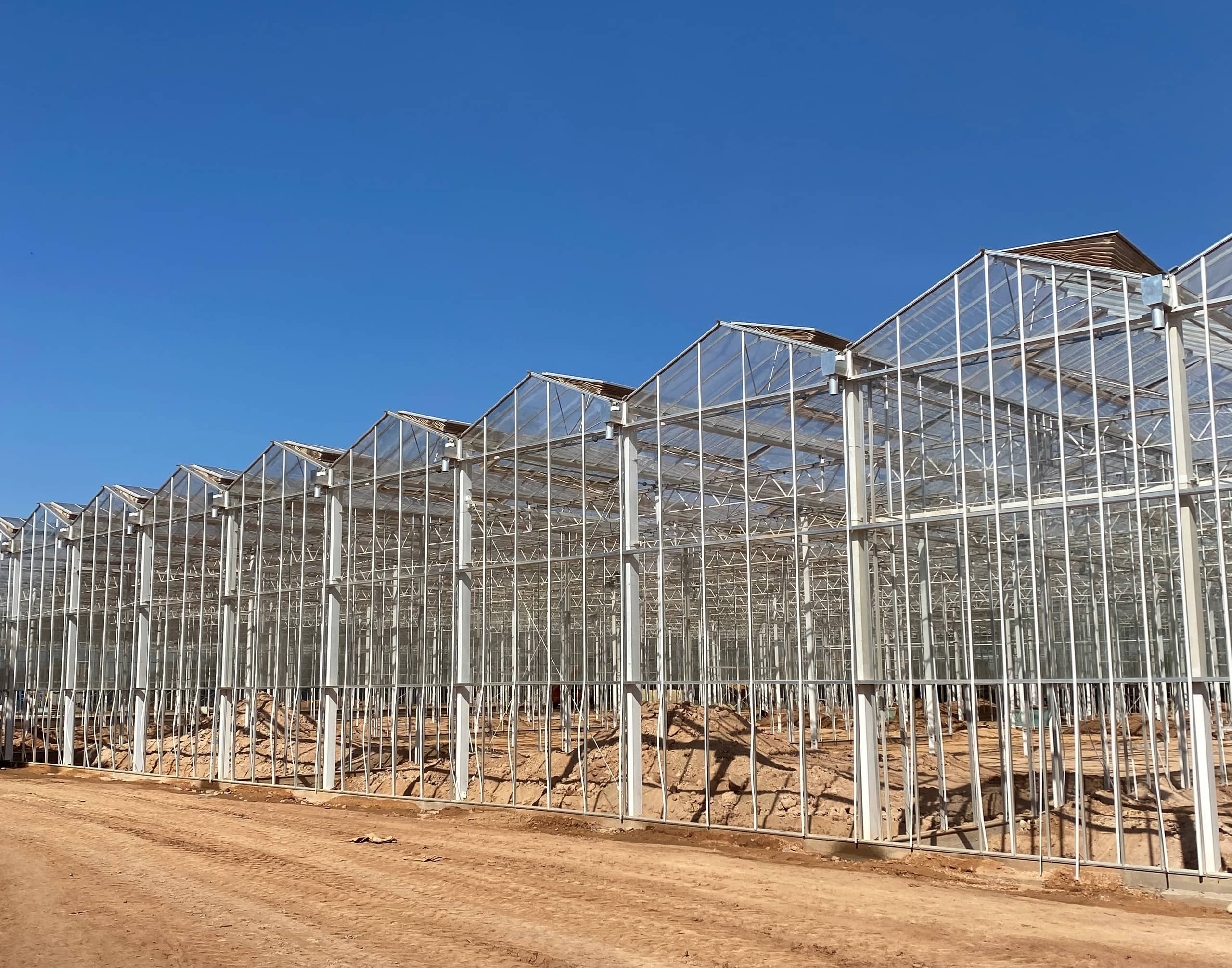 Bouw van demontratiekas in Agadir