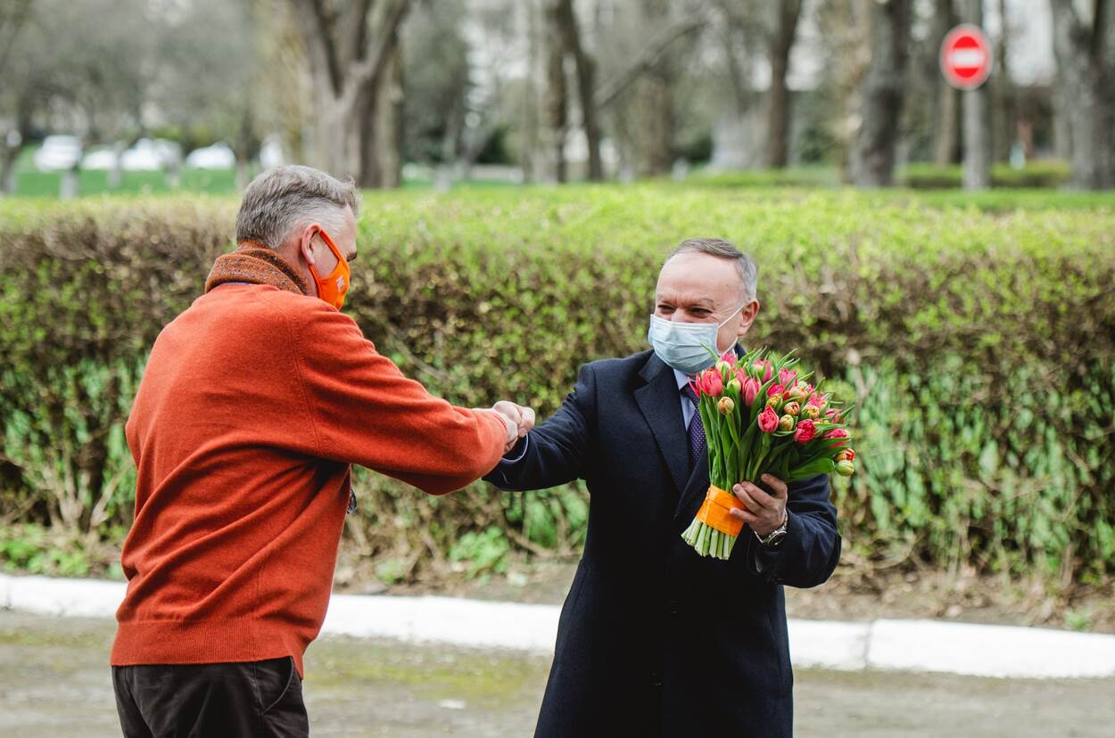 Dutch tulips for Ukrainian medical professionals | Nieuwsbericht ...