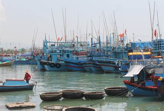Vietnam: new regulations in offshore fishing hinder fishermen ...