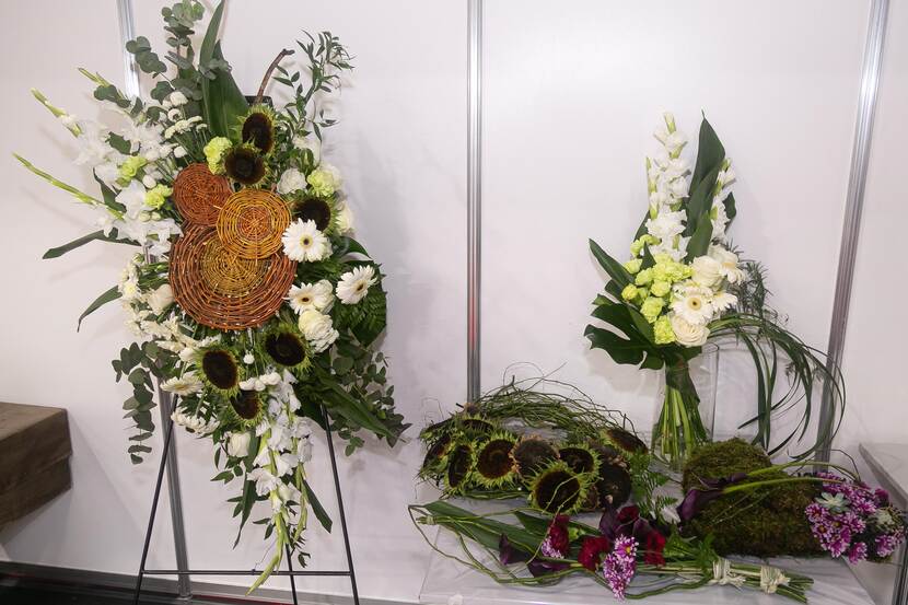 Ukrainian mourning floristry