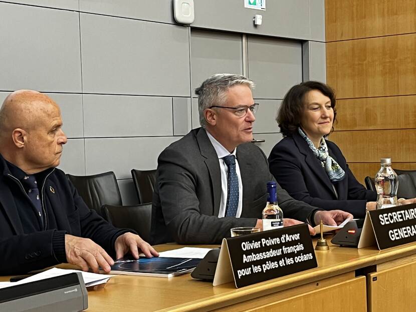 Ambassadeur Olivier Puivre d’Arvoir (voorzitter van de United Nations Ocean Conference (UNOC3)) en Angela Ellard (plv DG WTO)