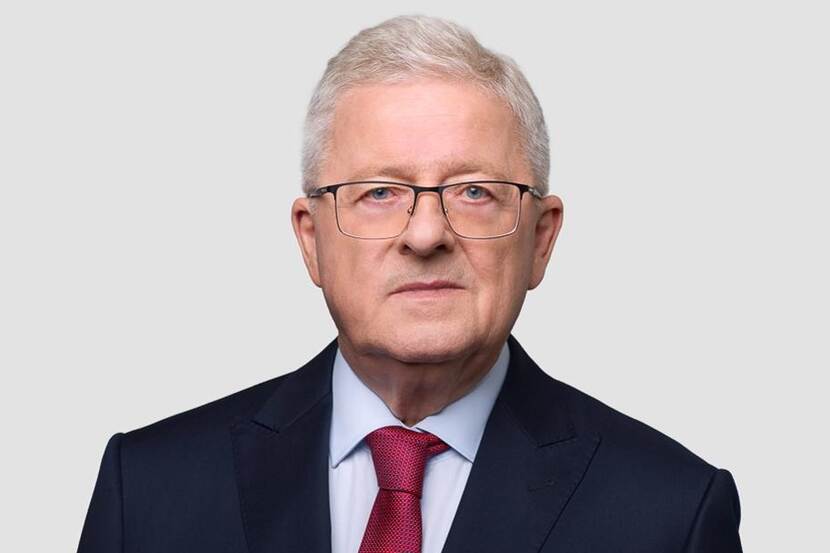 portrait of minister of agriculture Mr Czesław Siekierski