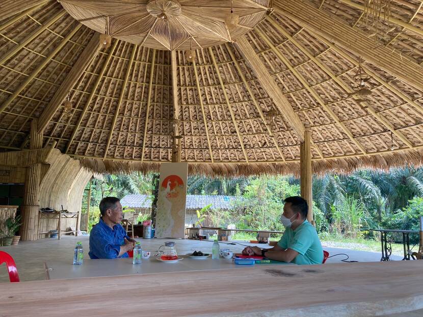 Dr Weeraphart Khunrattanasiri interviews a farmer on EUDR.